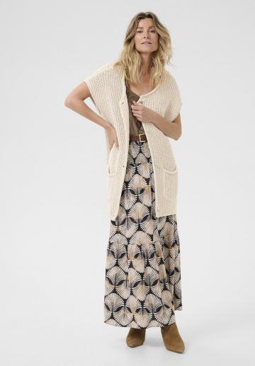 Длинный жилет