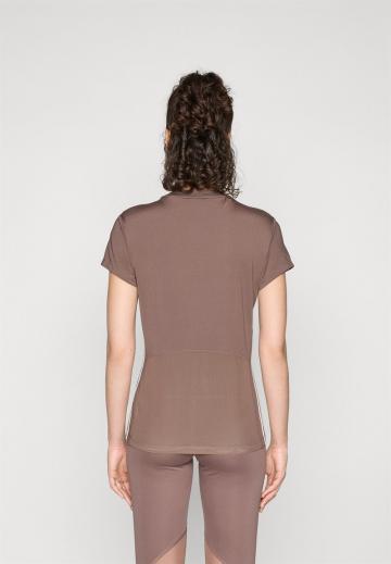 Спортивная майка