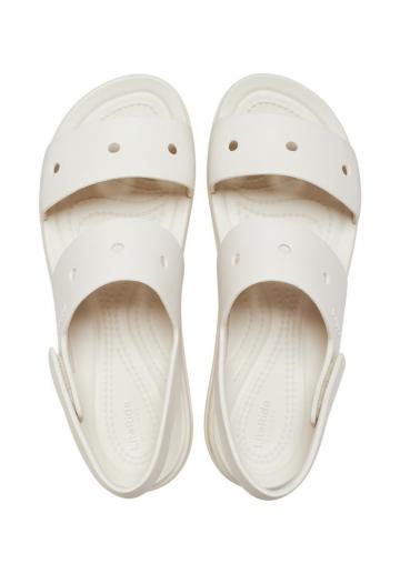 Босоножки на танкетке