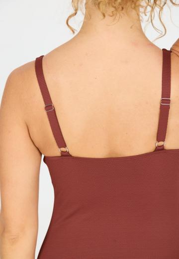 Слитный купальник