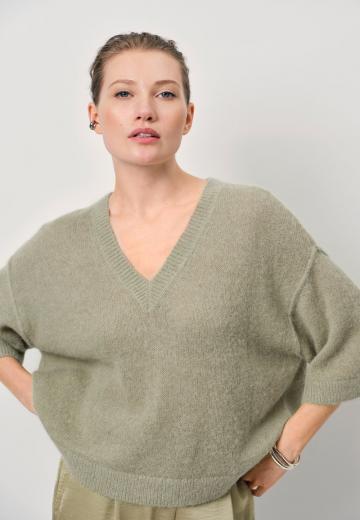 Пуловер с рукавом три четверти