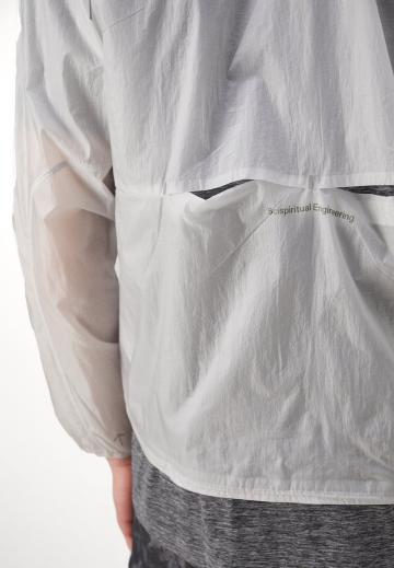 Спортивная куртка