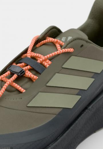 Беговые кроссовки