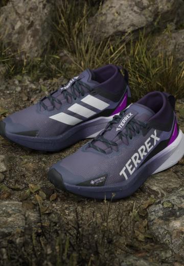 Беговые кроссовки