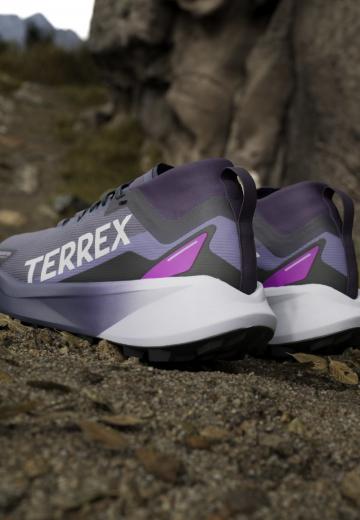 Беговые кроссовки