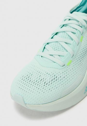 Беговые кроссовки