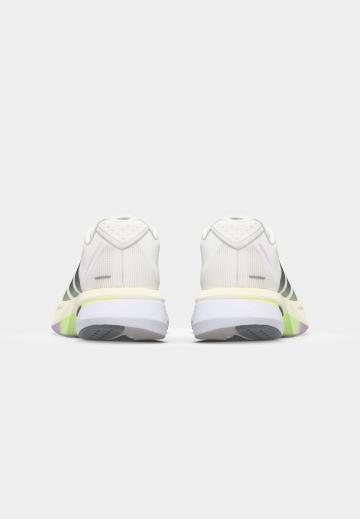 Беговые кроссовки