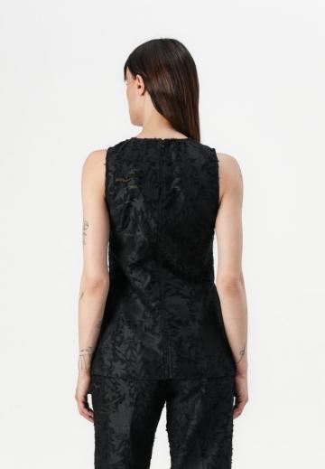 Блузка без рукавов