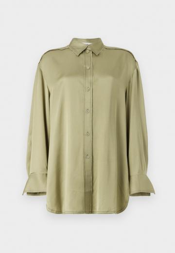 Атласная блузка