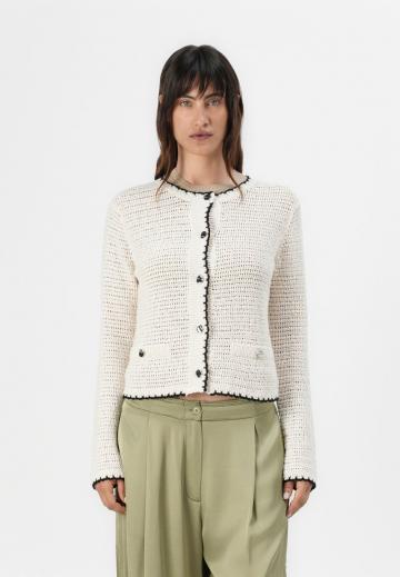 Вязаная кофта