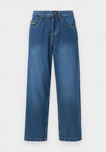 Свободные джинсы