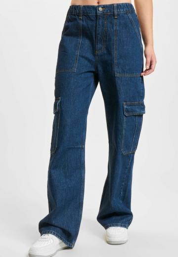Прямые джинсы