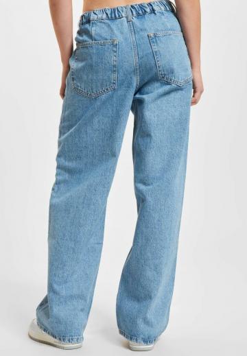 Клешеные джинсы