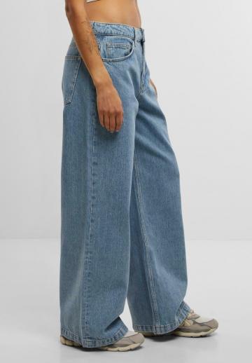 Свободные джинсы