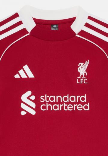 Спортивные шорты