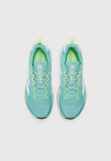 Беговые кроссовки