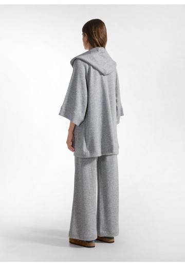 Длинный жилет