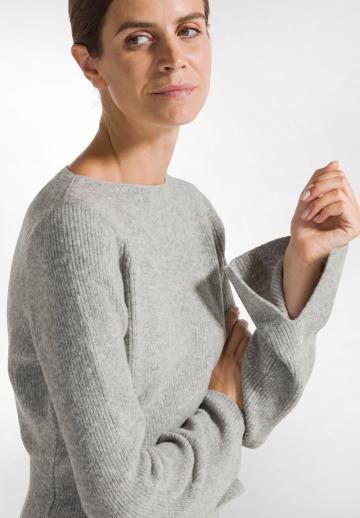 Вязаное платье