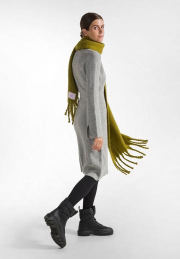 Вязаное платье