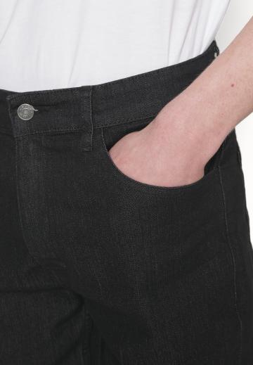 Джинсовые шорты