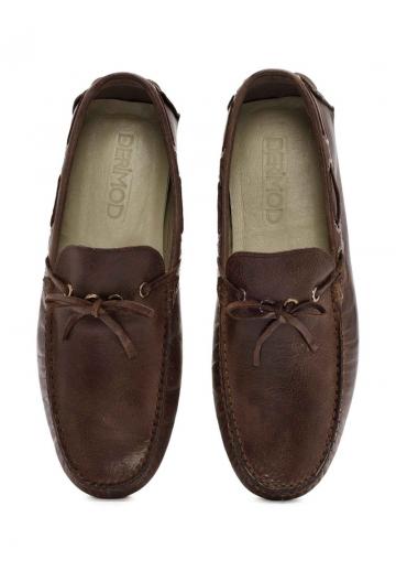 Ботинки на шнуровке