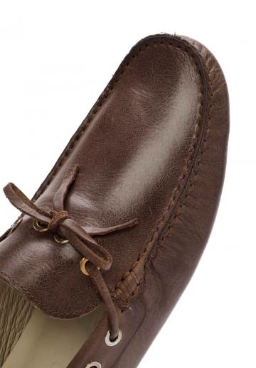 Ботинки на шнуровке