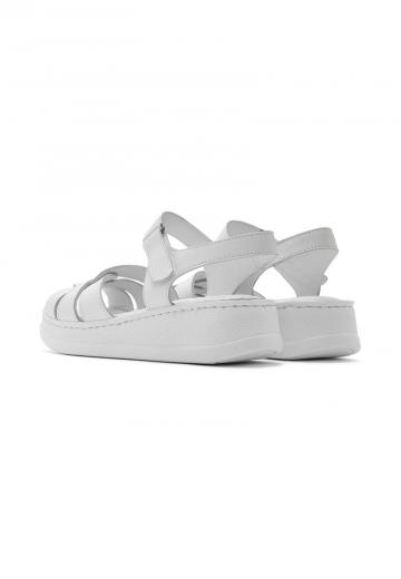 Босоножки на танкетке