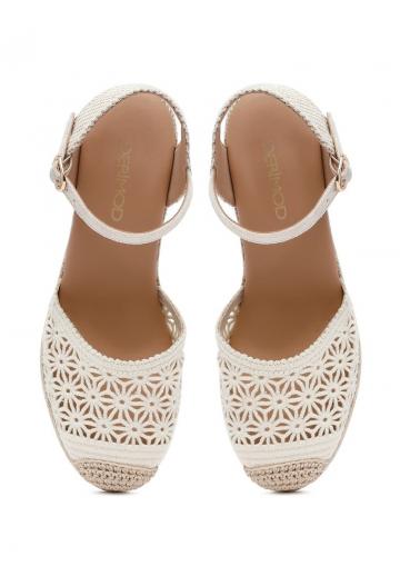 Туфли на танкетке