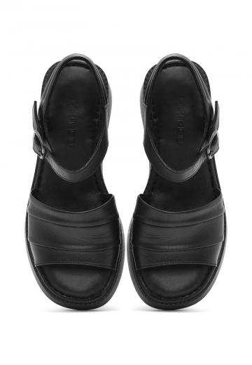 Босоножки на танкетке