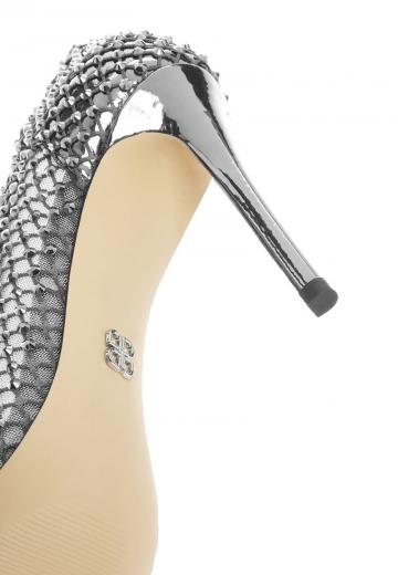 Туфли на высоком каблуке