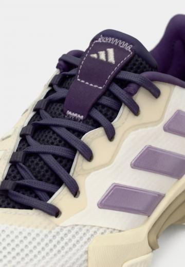 Теннисные кроссовки