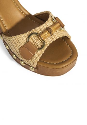 Босоножки на платформе