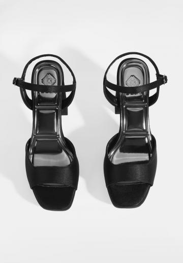 Босоножки на платформе