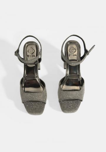 Босоножки на платформе