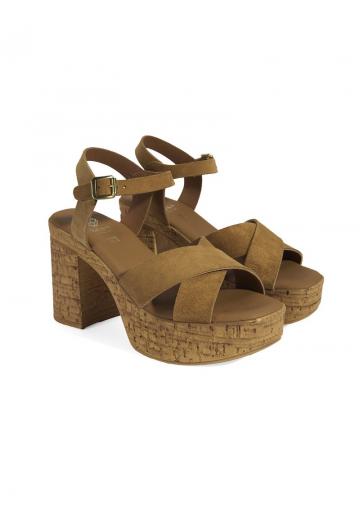 Босоножки на платформе