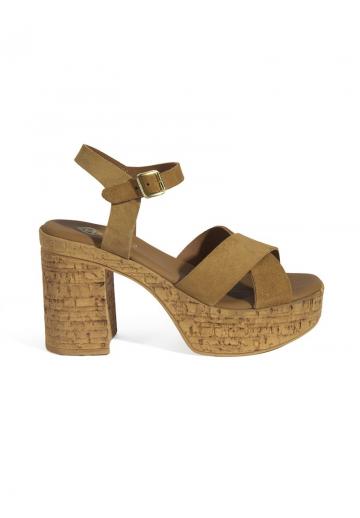 Босоножки на платформе