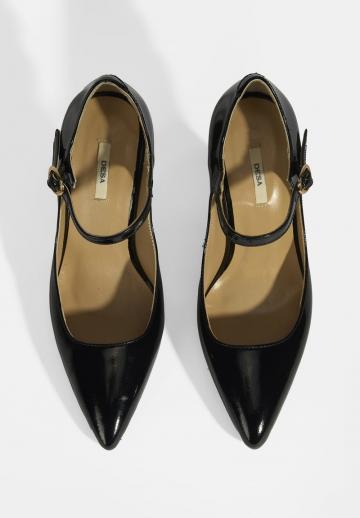 Туфли с ремешком