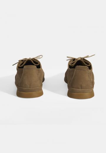 Ботинки на шнуровке