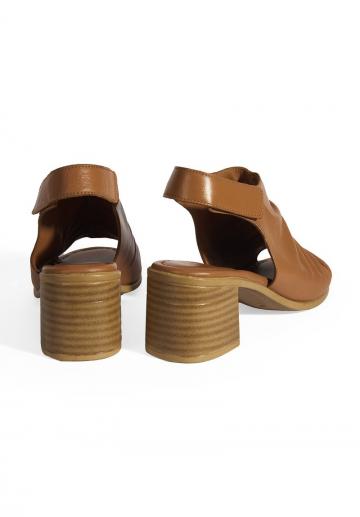 Гандбольные кроссовки