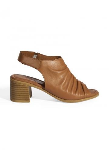 Гандбольные кроссовки