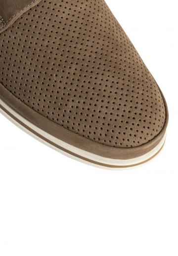 Ботинки на шнуровке