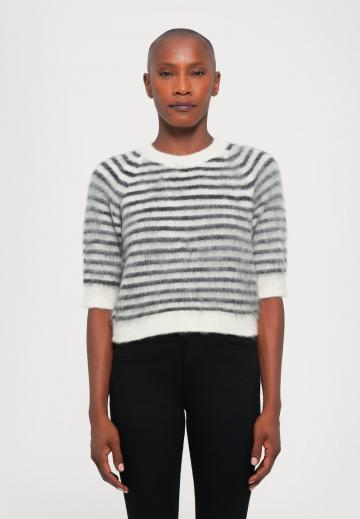 Пуловер с коротким рукавом