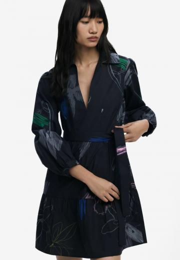 Короткое платье