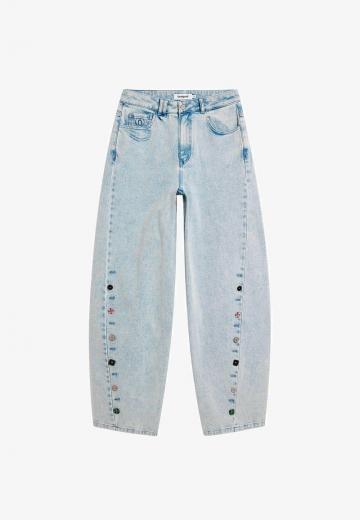 Свободные джинсы