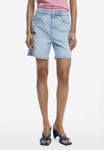 Джинсовые шорты