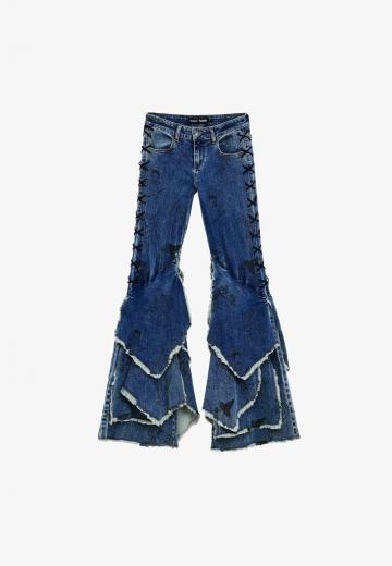 Клешеные джинсы