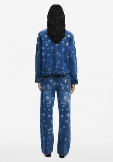 Джинсовая куртка