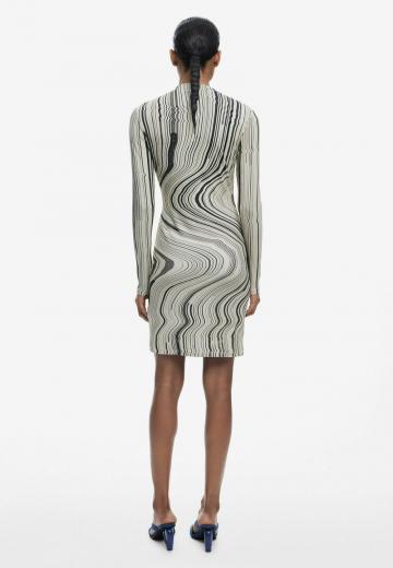 Короткое платье