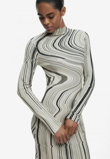 Короткое платье