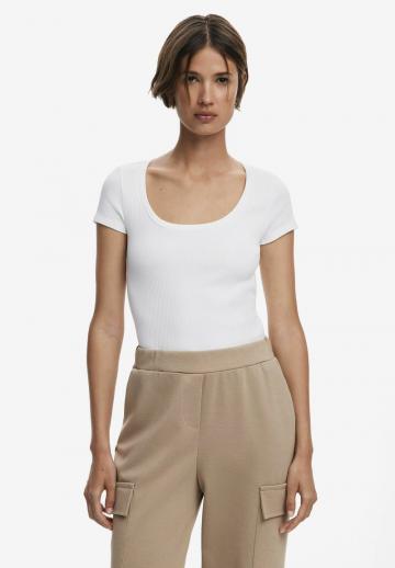 Блейзер с накладными карманами